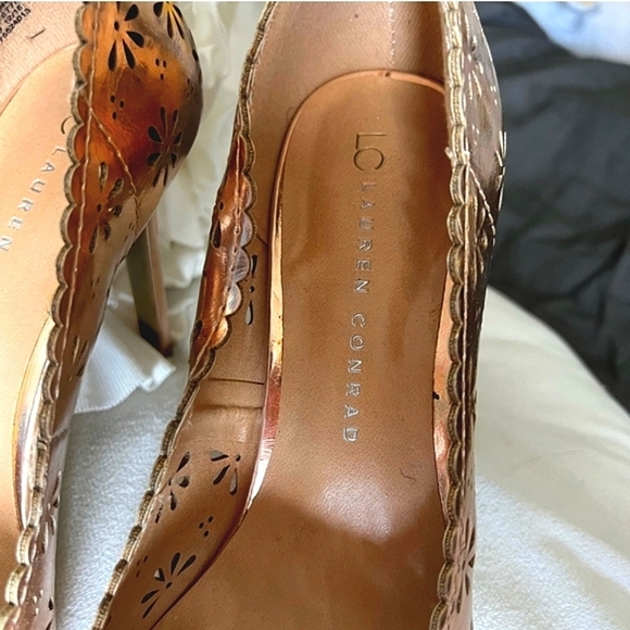 LC Lauren Conrad Confettirose Women's Stilletto Rose Gold Heels Size 7 Med - Picture 3 of 11